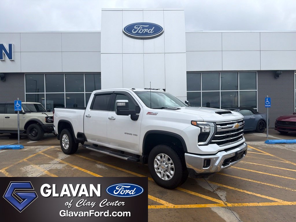 Used 2024 Chevrolet Silverado 2500 LTZ w/ LTZ Plus Package AWD/4WD image 1