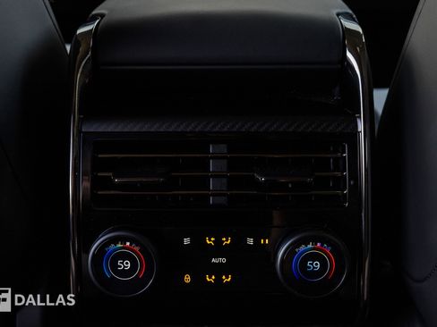 Used 2024 Land Rover Range Rover Sport image 33