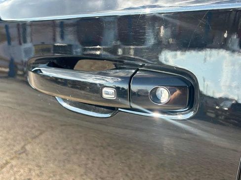 Used 2022 Chevrolet Tahoe RST w/ Luxury Package image 12