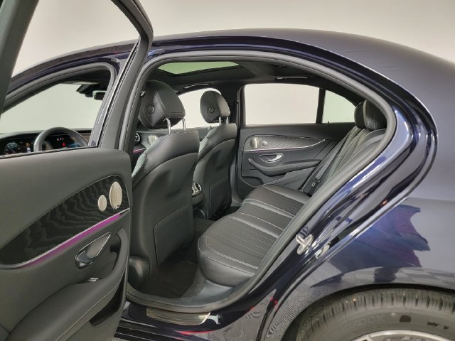 Used 2023 Mercedes-Benz E 350 4MATIC Sedan image 18