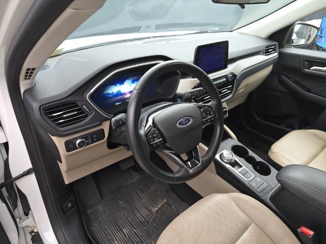 Used 2022 Ford Escape SEL w/ Technology Package FWD image 14