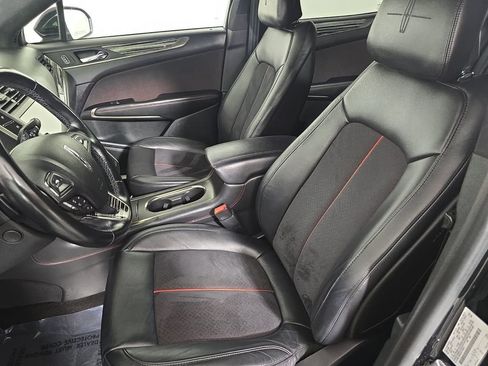 Used 2018 Lincoln MKC Black Label w/ Lincoln MKC Climate Package AWD/4WD image 11