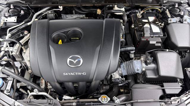 Used 2019 MAZDA MAZDA3 Sedan w/ Preferred Package FWD image 33