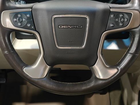Used 2017 GMC Yukon Denali w/ Open Road Package AWD/4WD image 5