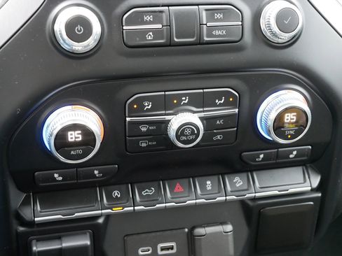 Used 2019 GMC Sierra 1500 Elevation w/ Elevation Value Package image 23