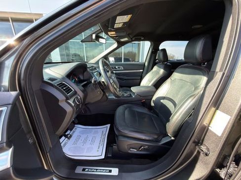 Used 2018 Ford Explorer Sport AWD/4WD image 21