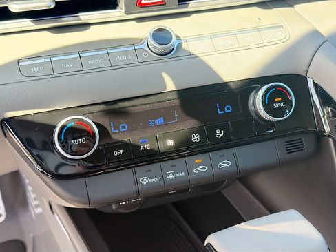 New 2026 Hyundai Elantra Sport image 31