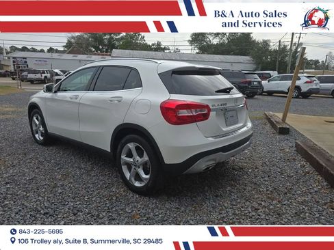 Used 2019 Mercedes-Benz GLA 250 GLA 250 Sport Utility 4D image 8