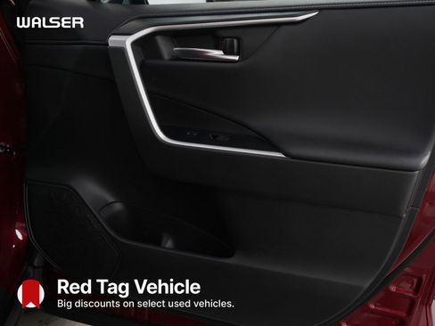 Used 2022 Toyota RAV4 Limited image 9