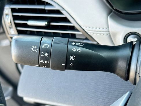 Certified 2025 Subaru Outback Premium image 16