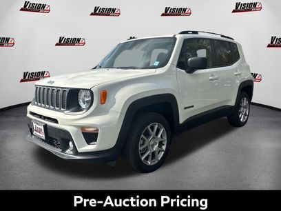 Used 2023 Jeep Renegade Latitude w/ Sun/Sound Group