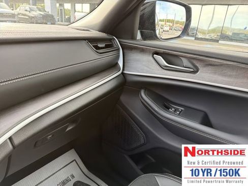 New 2026 Jeep Grand Cherokee Altitude AWD/4WD image 25