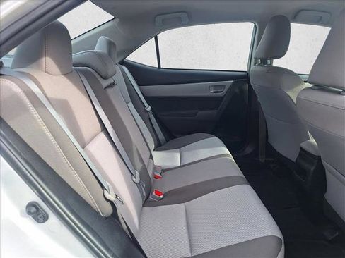 Used 2018 Toyota Corolla LE image 16