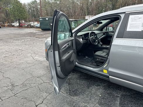 Used 2024 Cadillac XT6 Luxury image 13