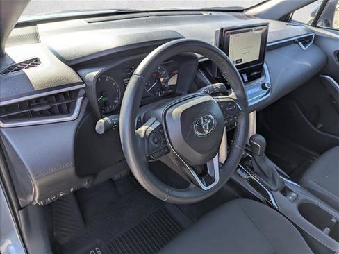 Used 2025 Toyota Corolla Cross AWD Hybrid image 10