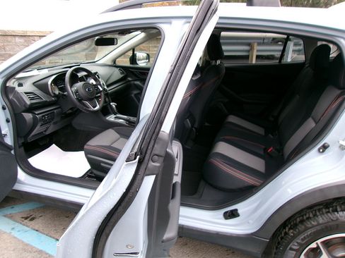 Used 2018 Subaru Crosstrek 2.0i Premium w/ Eyesight System AWD/4WD image 12