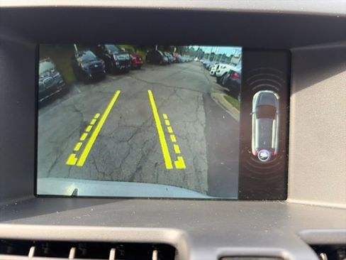 Used 2015 Volvo XC60 T5 Premier w/ Proximity Package FWD image 14