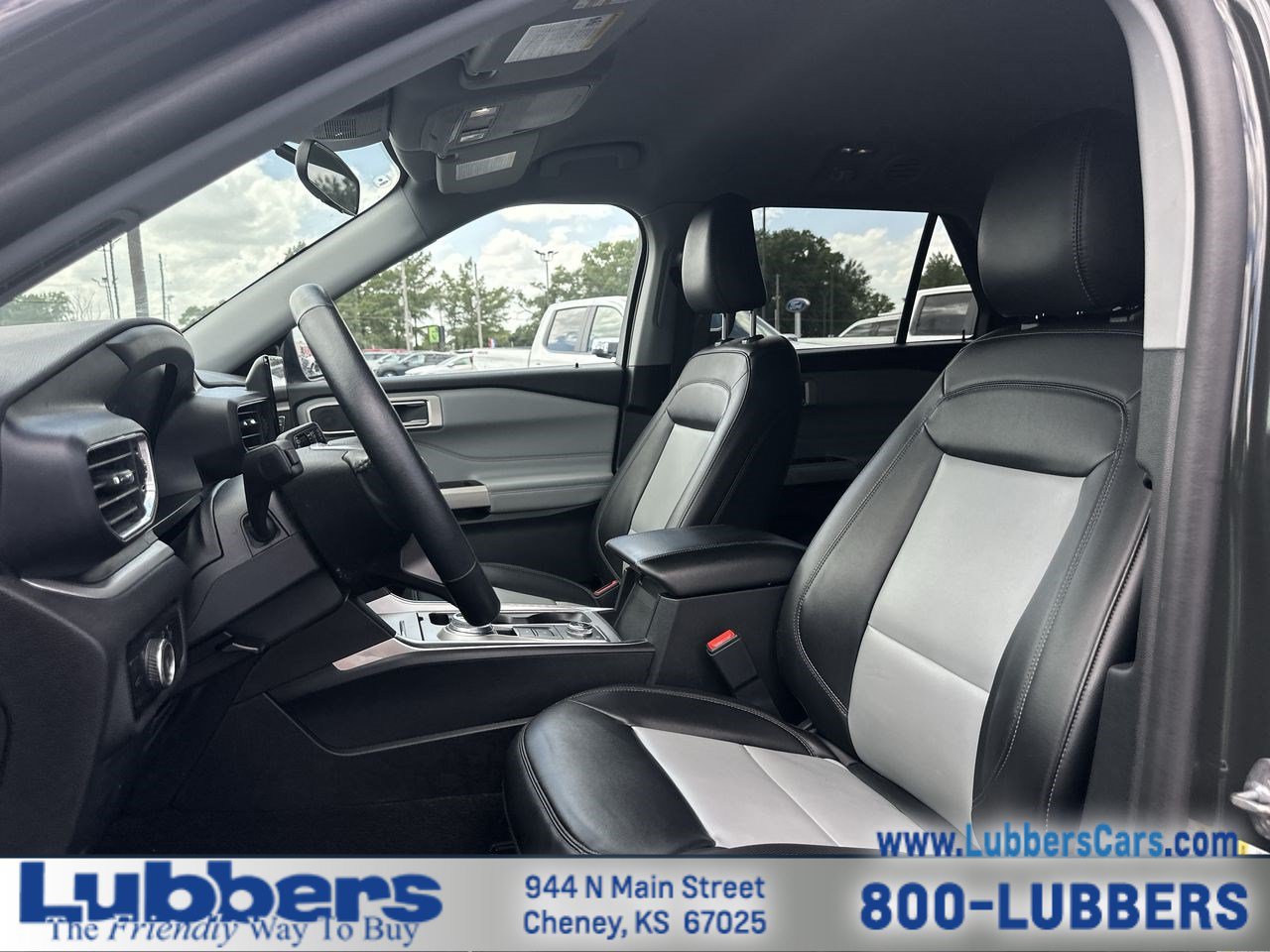 Used 2023 Ford Explorer XLT w/ Equipment Group 202A AWD/4WD image 11