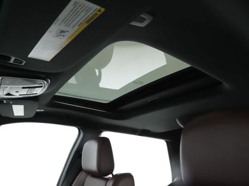 Used 2025 Dodge Durango GT AWD/4WD image 5