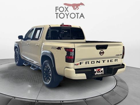 Used 2022 Nissan Frontier PRO-4X image 4