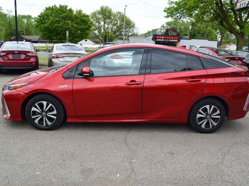Used 2018 Toyota Prius Prime Premium FWD image 10