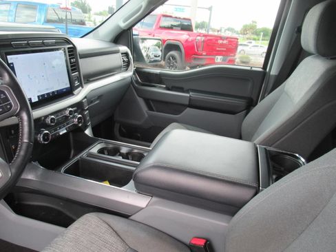 Used 2022 Ford F150 XLT w/ Equipment Group 302A High AWD/4WD image 17