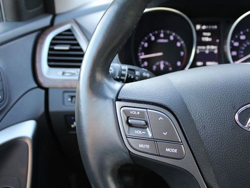 Used 2019 Hyundai Santa Fe XL image 38