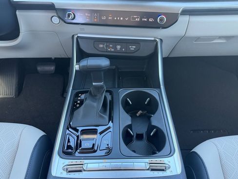 New 2026 Kia Carnival SX w/ SX Dark Edition Package image 11