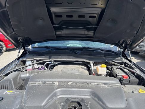 New 2026 RAM 2500 Laramie AWD/4WD image 29