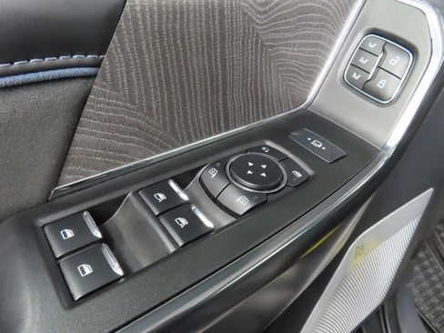 Used 2025 Ford F250 Platinum image 77