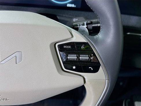 Used 2022 Kia EV6 Wind w/ Wind Technology Package image 24