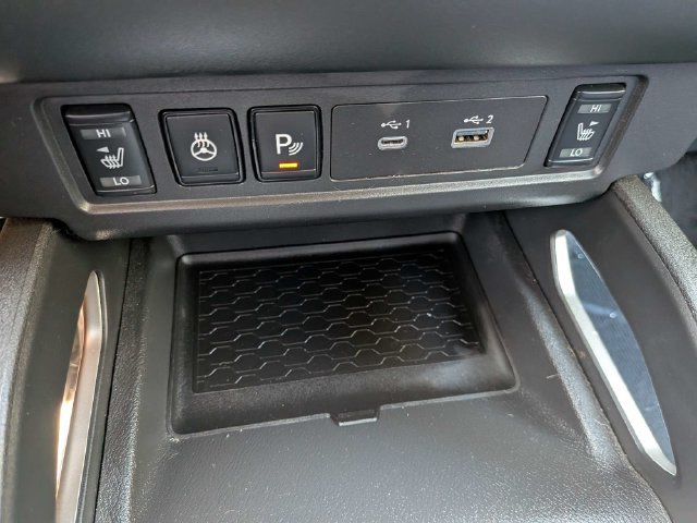 Used 2022 Nissan Frontier SV AWD/4WD image 18
