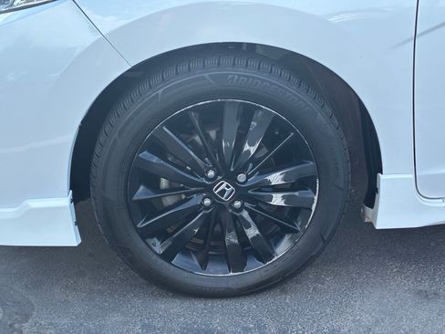 Used 2018 Honda Fit Sport image 13