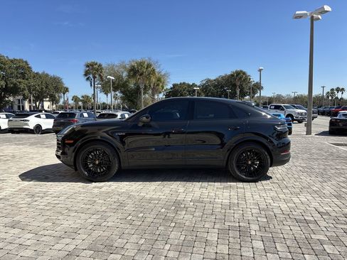 Used 2025 Porsche Cayenne E-Hybrid Coupe image 5