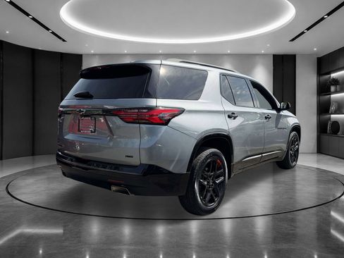 Used 2023 Chevrolet Traverse Premier w/ Redline Edition AWD/4WD image 5