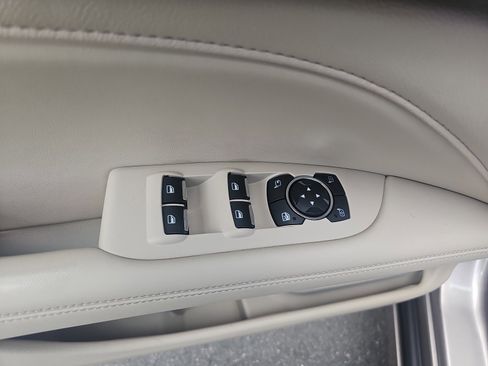 Used 2018 Lincoln MKZ Select w/ Select Plus Package FWD image 13