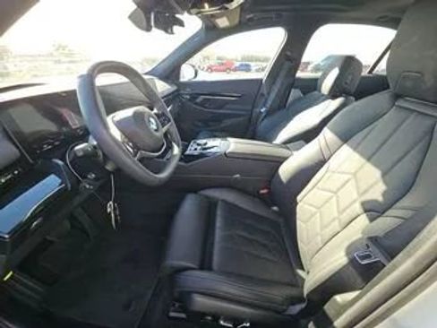 Used 2026 BMW 530i xDrive image 5