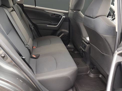 Used 2023 Toyota RAV4 LE FWD image 20