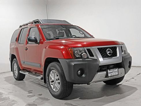 Used 2014 Nissan Xterra S w/ Value Package AWD/4WD image 28