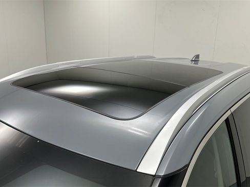 Certified 2021 Nissan Rogue SL image 12