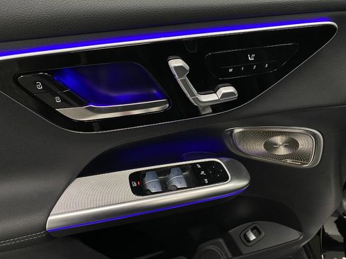 Certified 2025 Mercedes-Benz GLC 300 4MATIC image 30