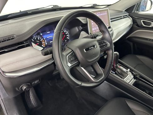Used 2022 Jeep Compass Limited AWD/4WD image 11