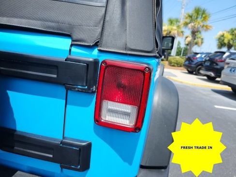 Used 2017 Jeep Wrangler Sport w/ Quick Order Package 24S AWD/4WD image 25