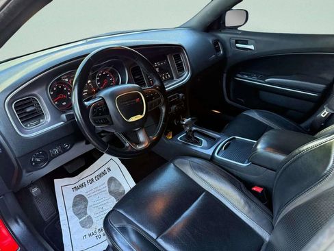 Used 2020 Dodge Charger SXT w/ Leather Interior Group image 18