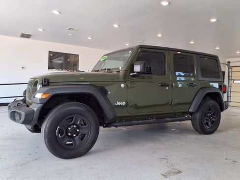 Used 2020 Jeep Wrangler Unlimited Sport AWD/4WD image 2