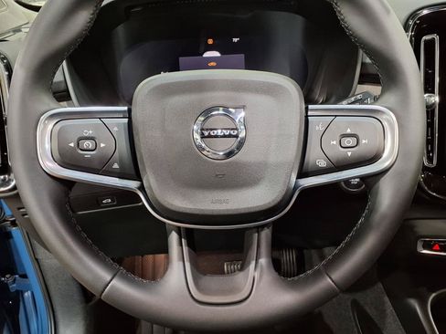 Used 2024 Volvo XC40 B5 Ultimate w/ Protection Package Premier AWD/4WD image 12