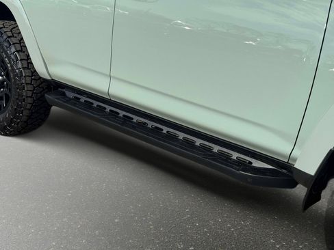 Certified 2023 Toyota 4Runner TRD Off-Road Premium w/ Moonroof Package image 8