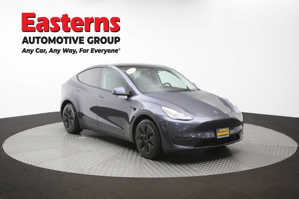 Used 2022 Tesla Model Y Long Range AWD/4WD image 46