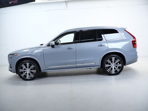 Used 2025 Volvo XC90 T8 Plus w/ Protection Package Premier AWD/4WD image 10