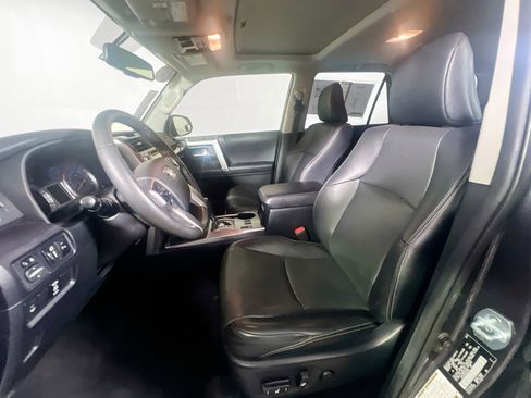 Used 2019 Toyota 4Runner Limited image 14